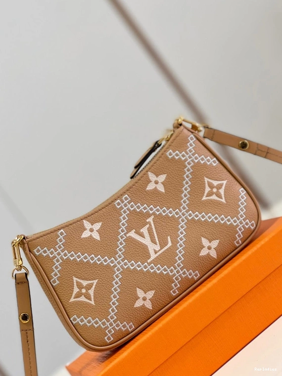 Fake Louis Bags POUCH LOUIS VUITTON STRAP ON EASY 0824